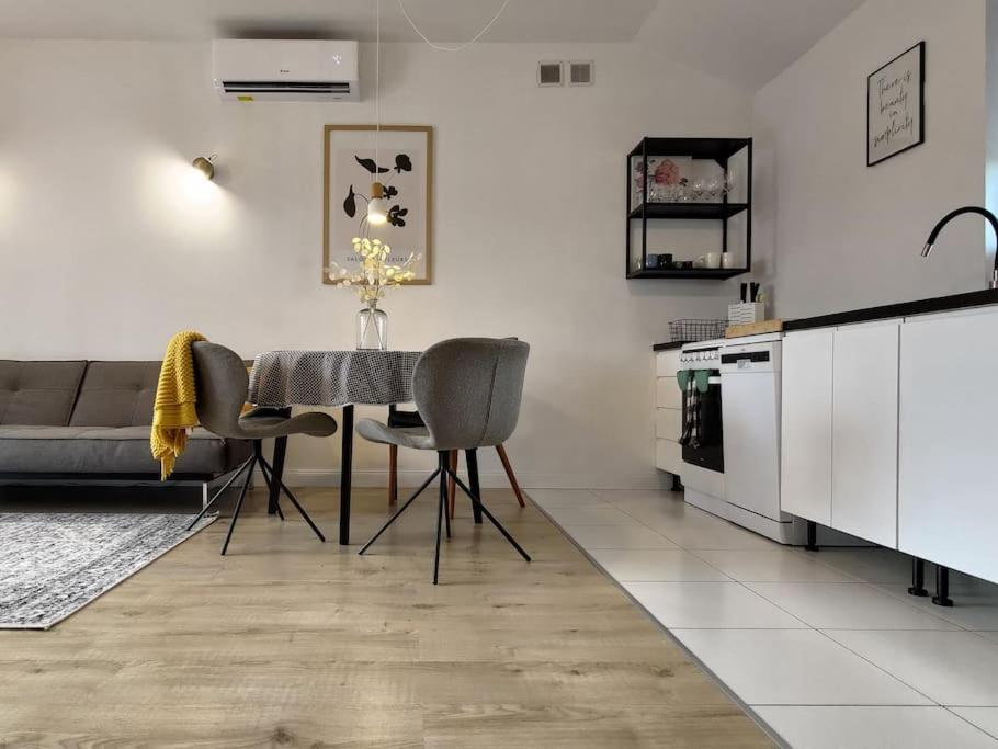 Konstancin Comfort - Twoj Dom Z Daleka Od Domu Zewnętrze zdjęcie